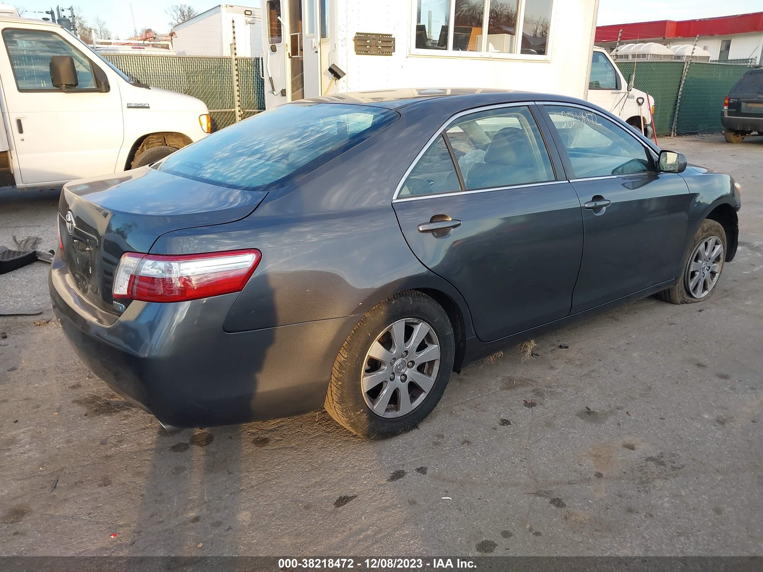 Photo 3 VIN: 4T1BB46K88U051717 - TOYOTA CAMRY 