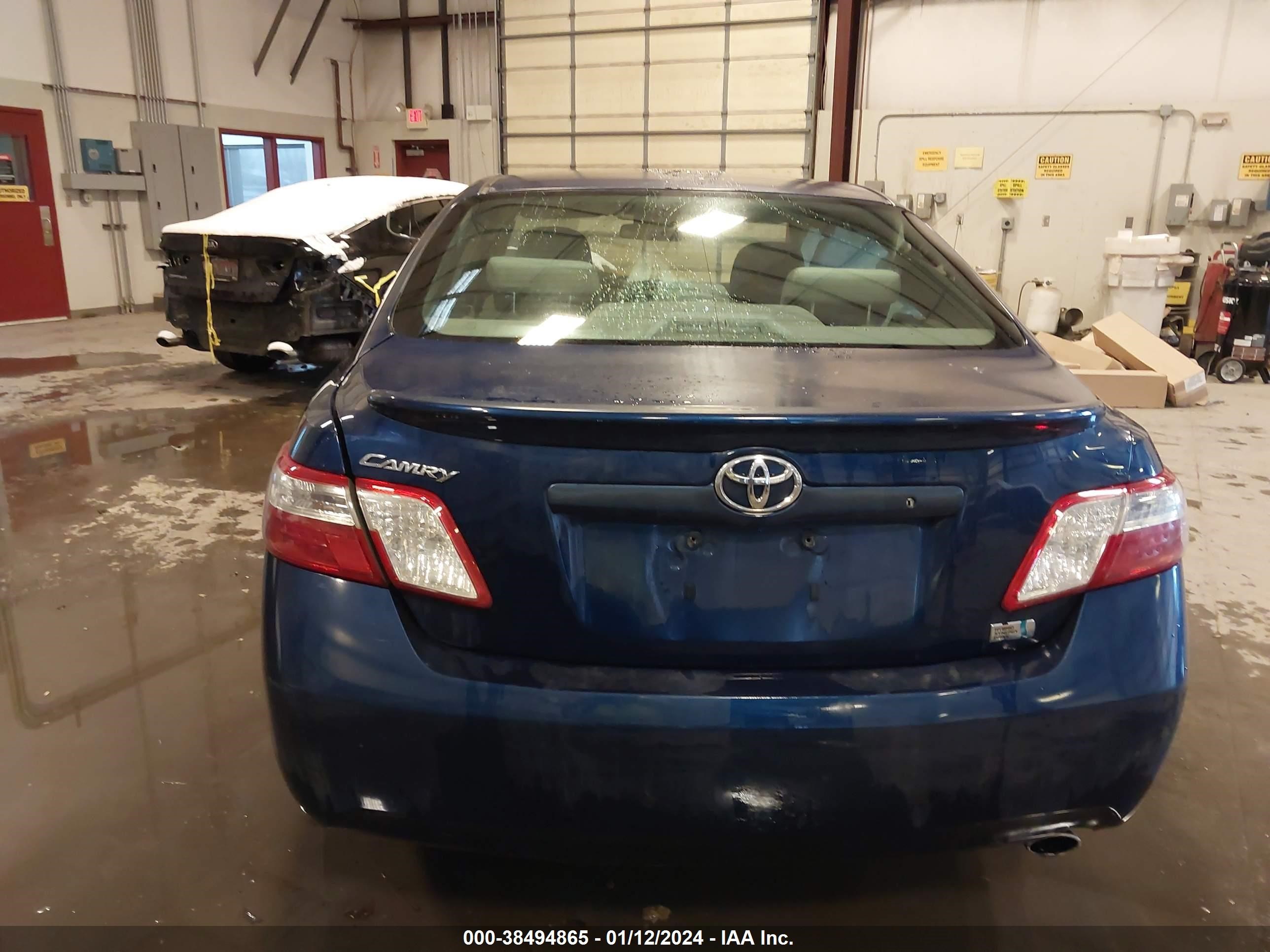 Photo 15 VIN: 4T1BB46K88U057064 - TOYOTA CAMRY 