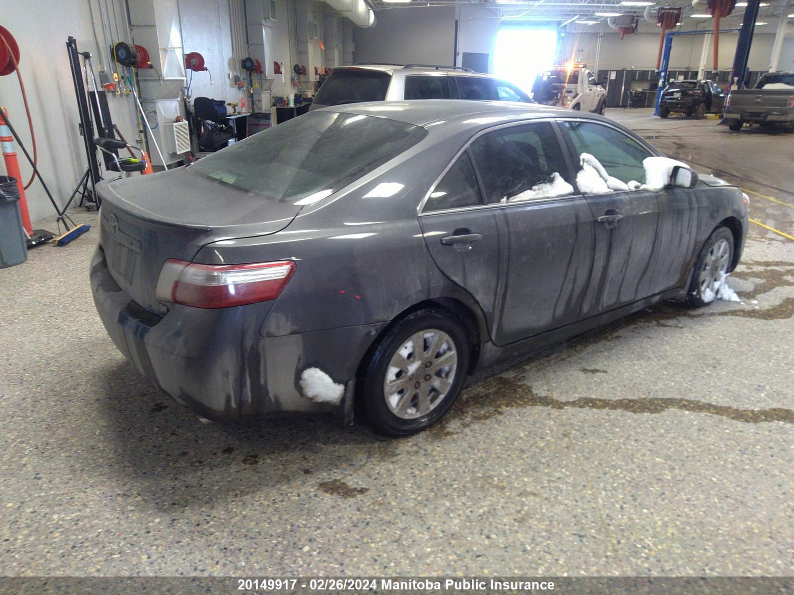 Photo 3 VIN: 4T1BB46K89U079535 - TOYOTA CAMRY 