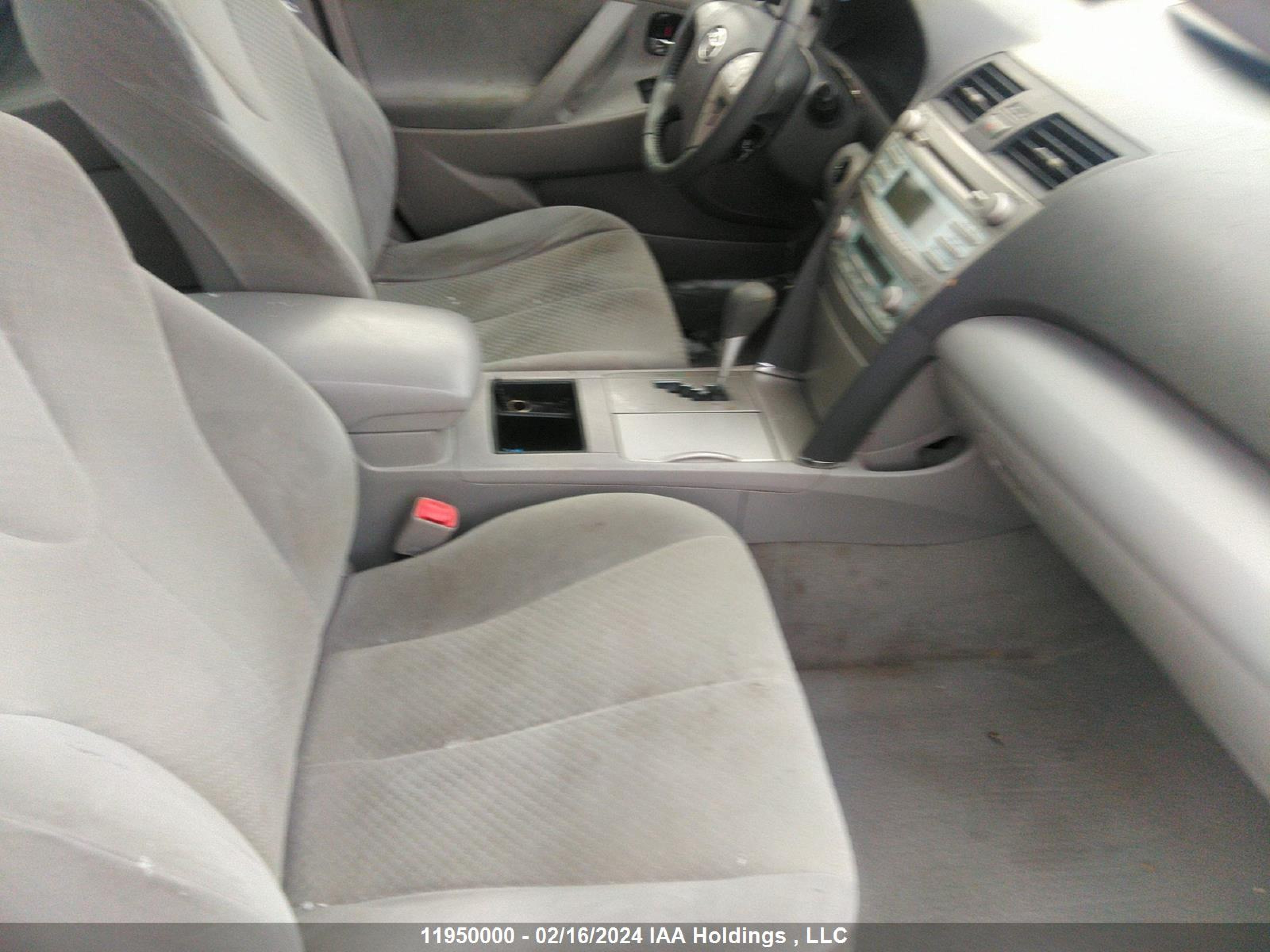 Photo 4 VIN: 4T1BB46K99U081021 - TOYOTA CAMRY 