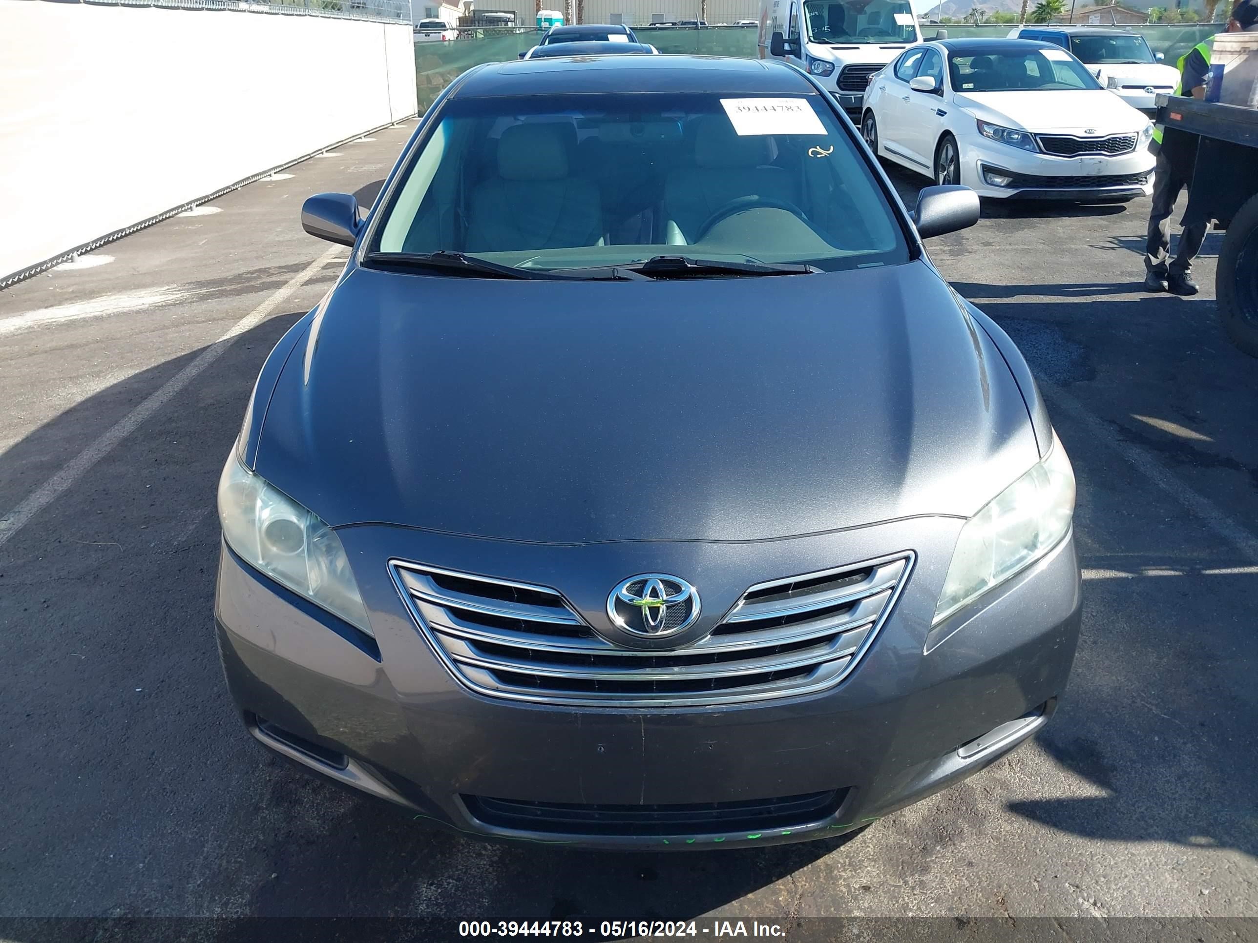 Photo 12 VIN: 4T1BB46KX9U085109 - TOYOTA CAMRY 