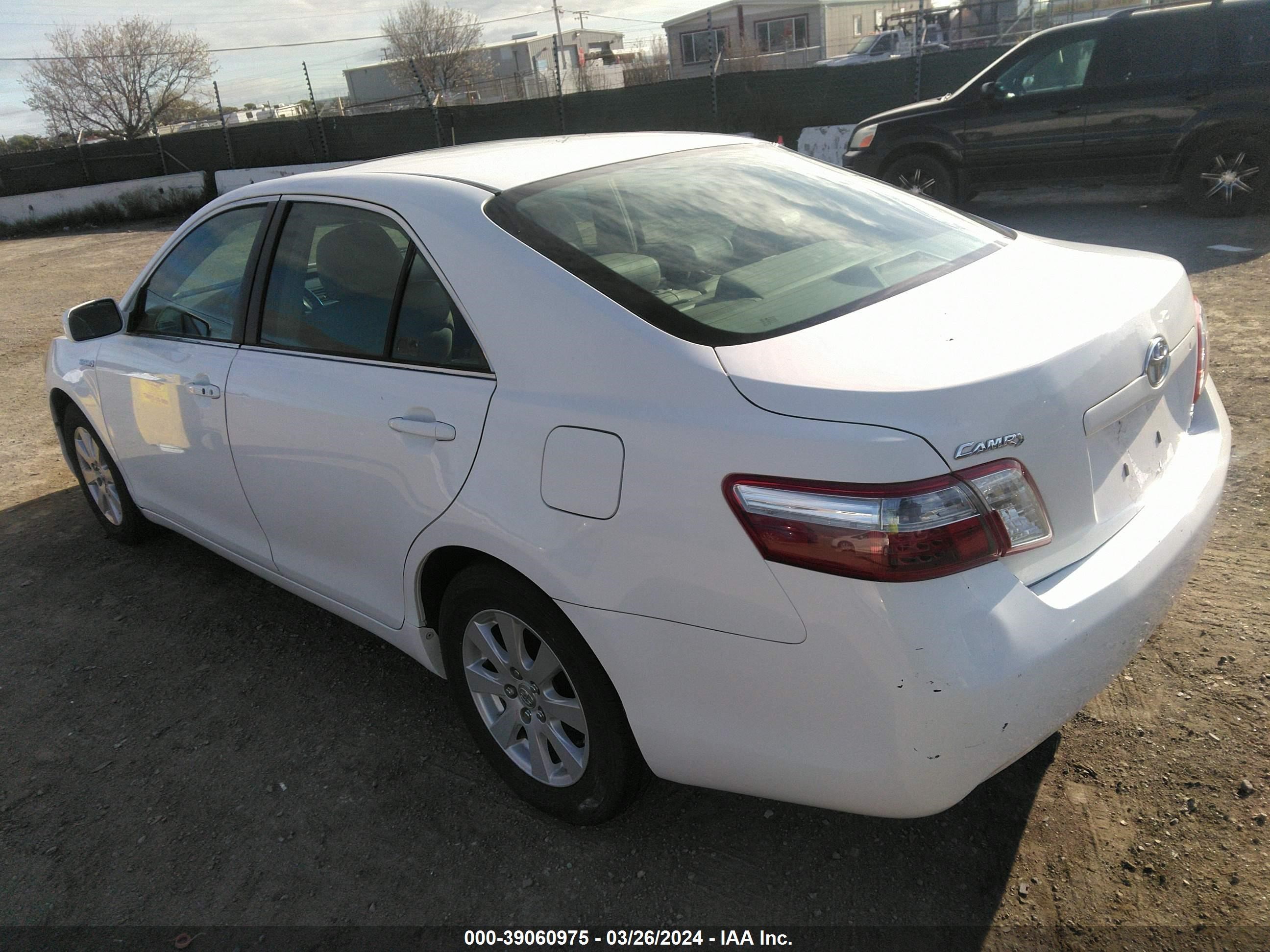 Photo 2 VIN: 4T1BB46KX9U102300 - TOYOTA CAMRY 