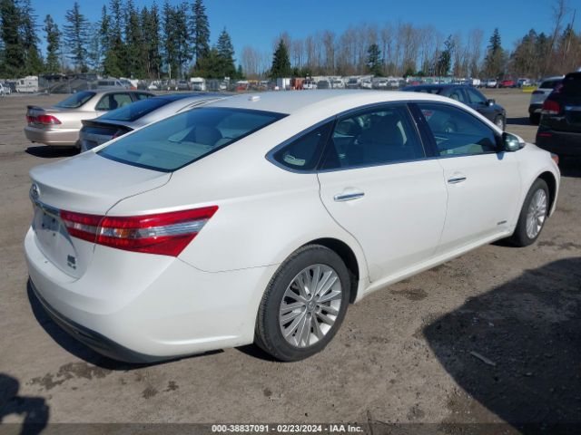 Photo 3 VIN: 4T1BD1EB0FU047779 - TOYOTA AVALON HYBRID 