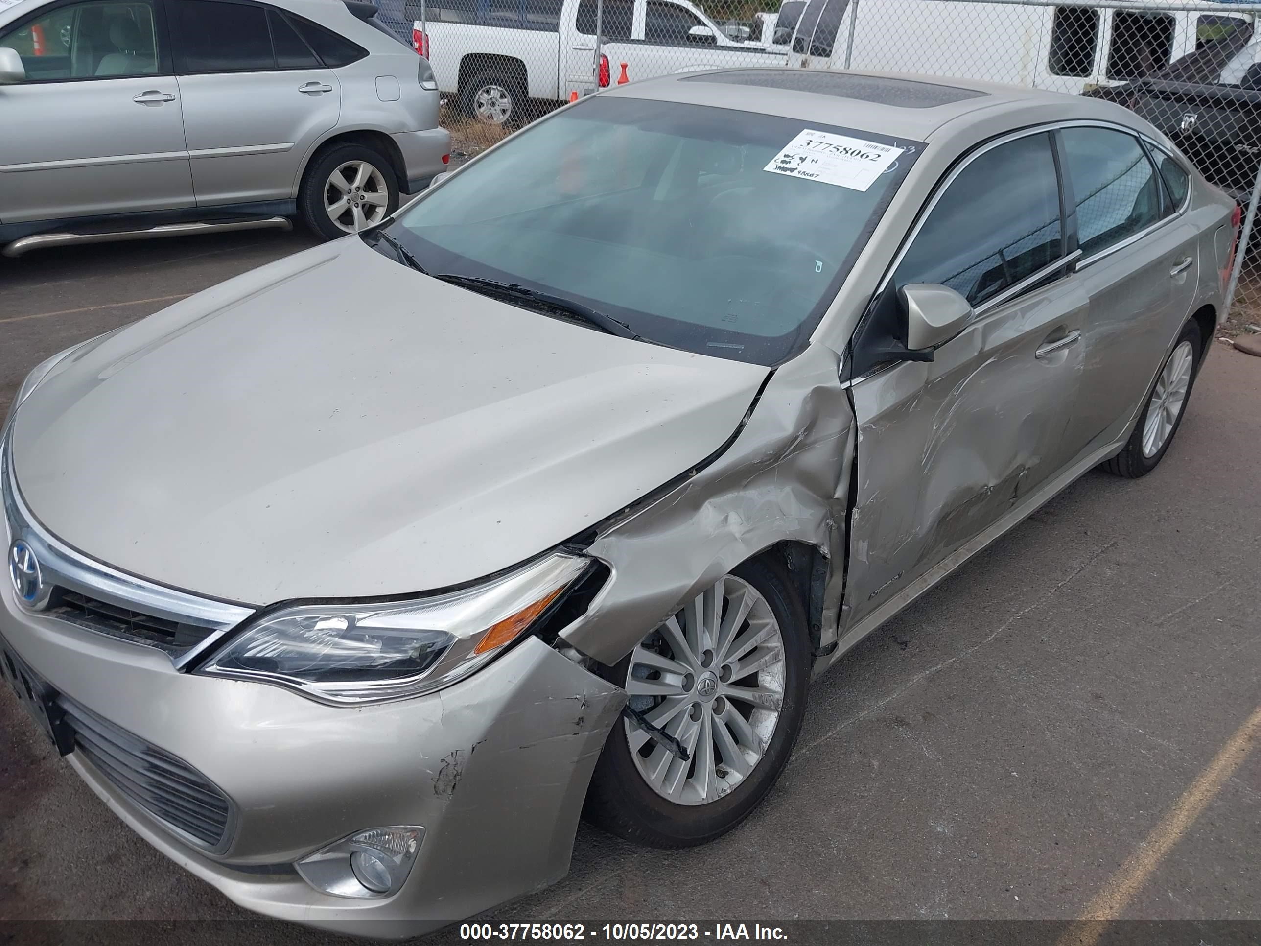 Photo 5 VIN: 4T1BD1EB1EU020671 - TOYOTA AVALON 