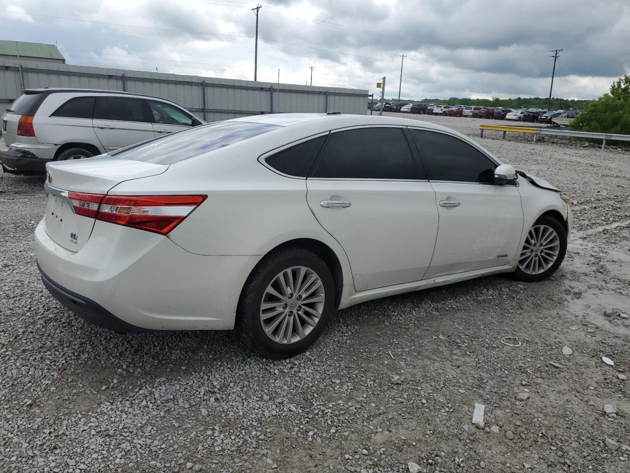 Photo 2 VIN: 4T1BD1EB2DU001920 - TOYOTA AVALON 