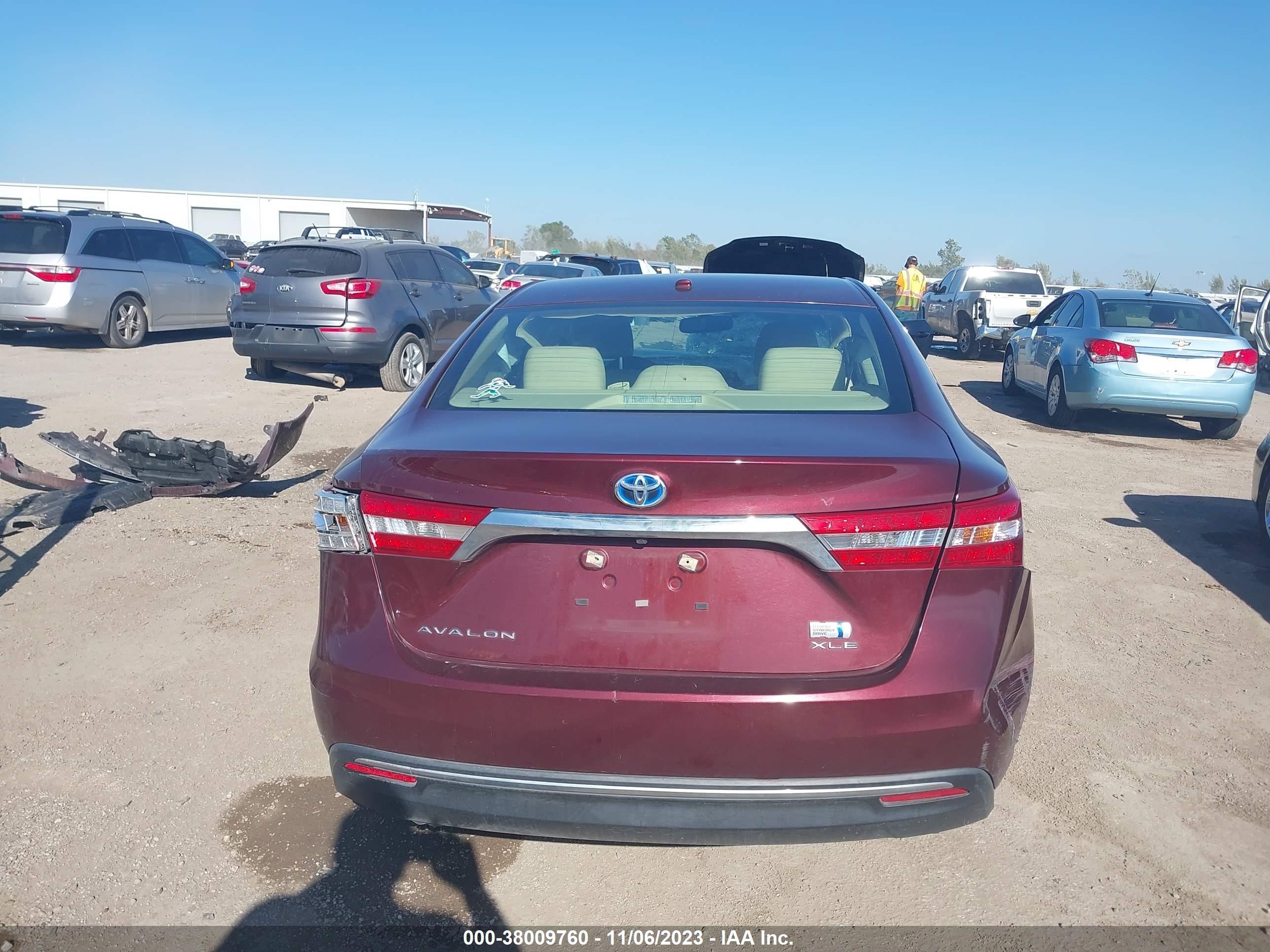 Photo 14 VIN: 4T1BD1EB2EU020257 - TOYOTA AVALON 