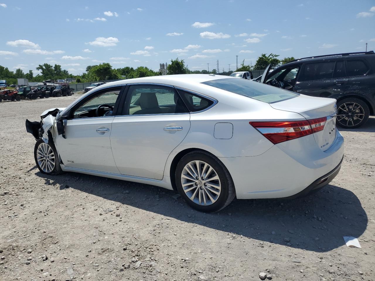 Photo 1 VIN: 4T1BD1EB2EU020761 - TOYOTA AVALON 