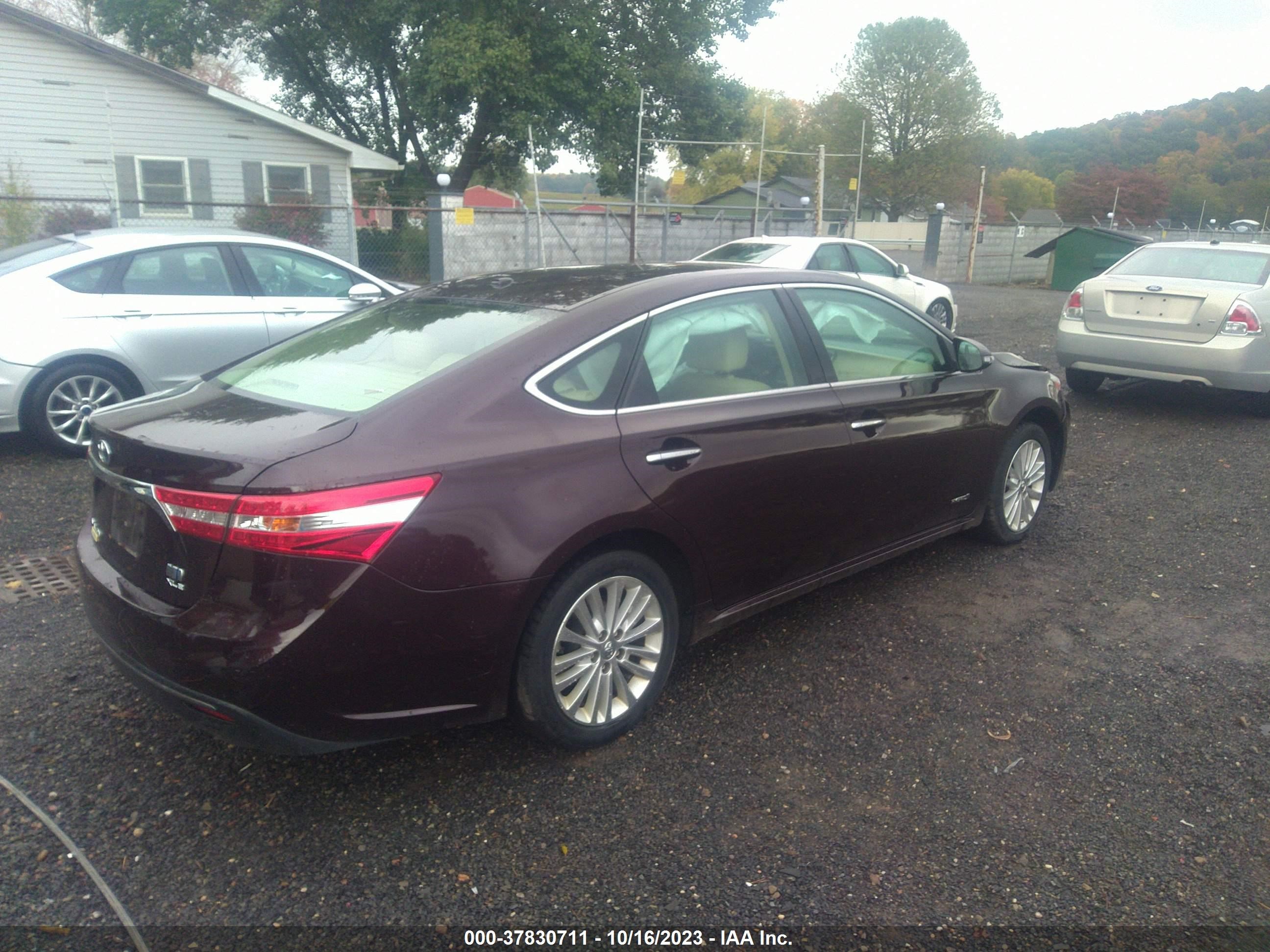 Photo 3 VIN: 4T1BD1EB2FU043507 - TOYOTA AVALON 