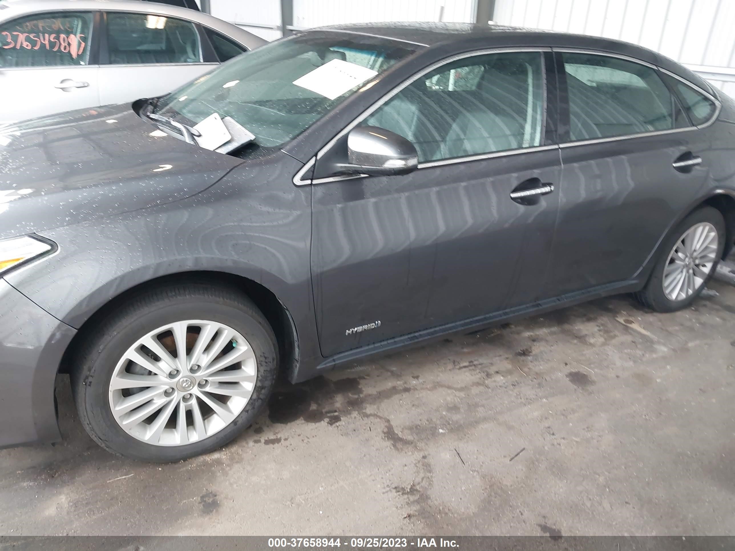 Photo 13 VIN: 4T1BD1EB3EU035673 - TOYOTA AVALON 