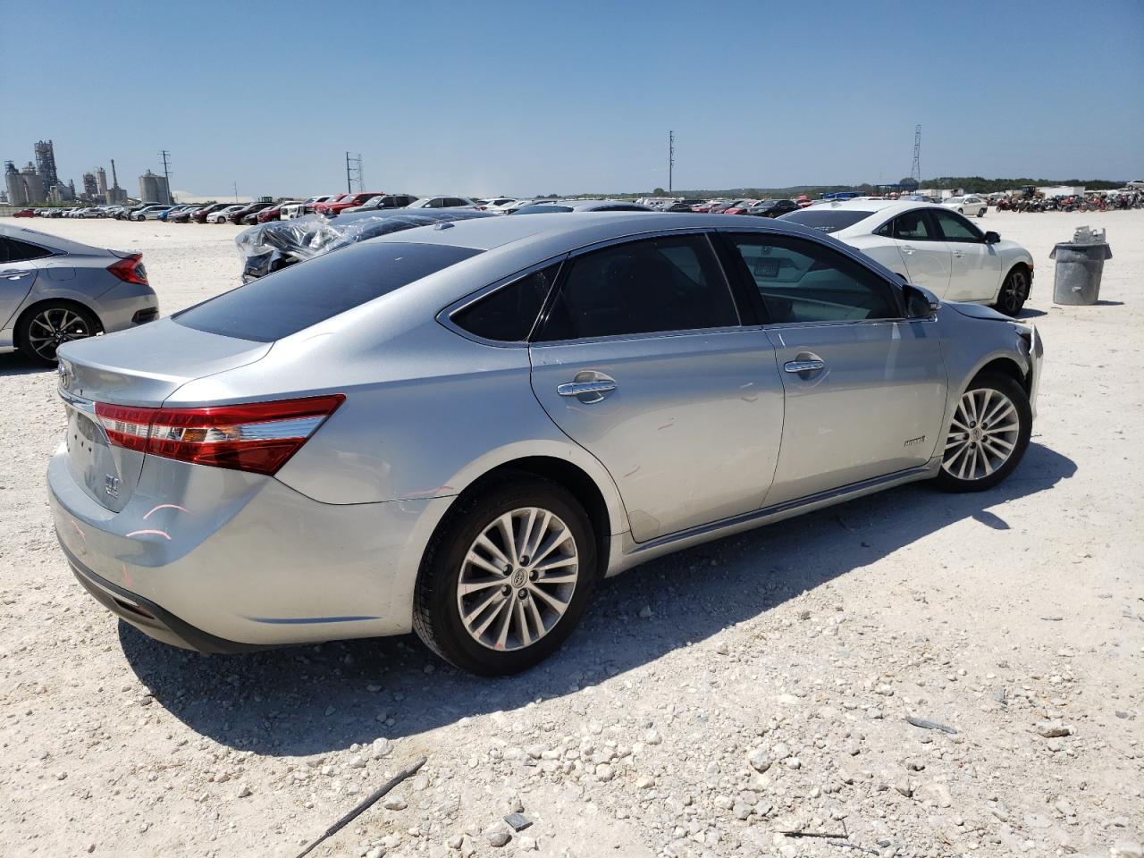 Photo 2 VIN: 4T1BD1EB3FU037246 - TOYOTA AVALON 