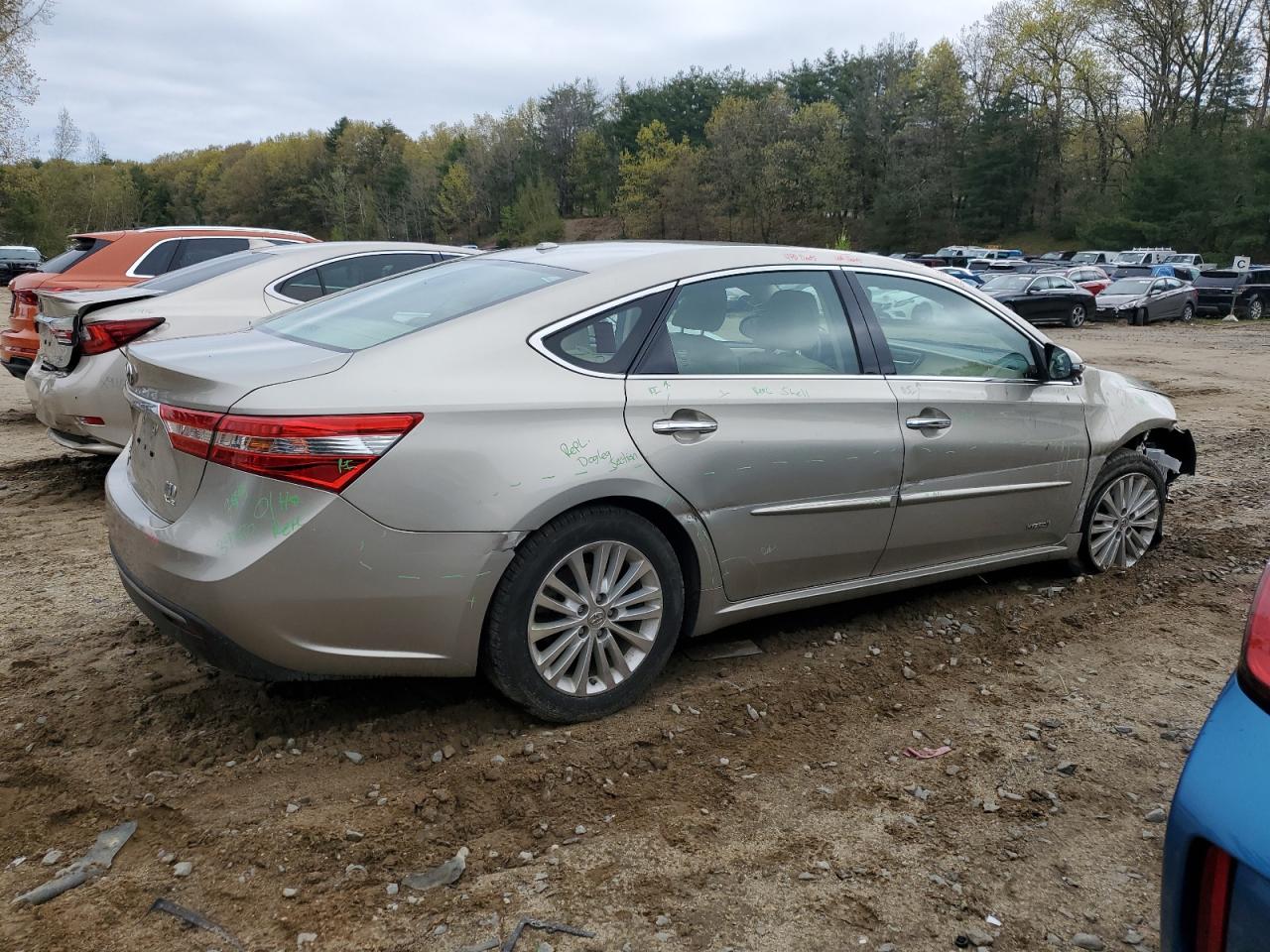 Photo 2 VIN: 4T1BD1EB5EU035092 - TOYOTA AVALON 