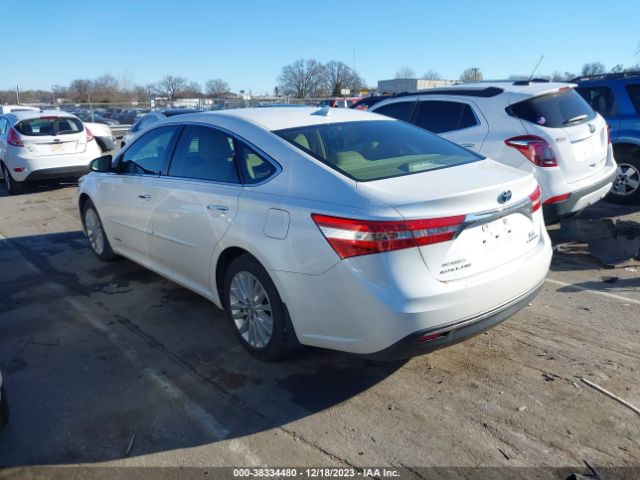 Photo 2 VIN: 4T1BD1EB5FU041329 - TOYOTA AVALON HYBRID 