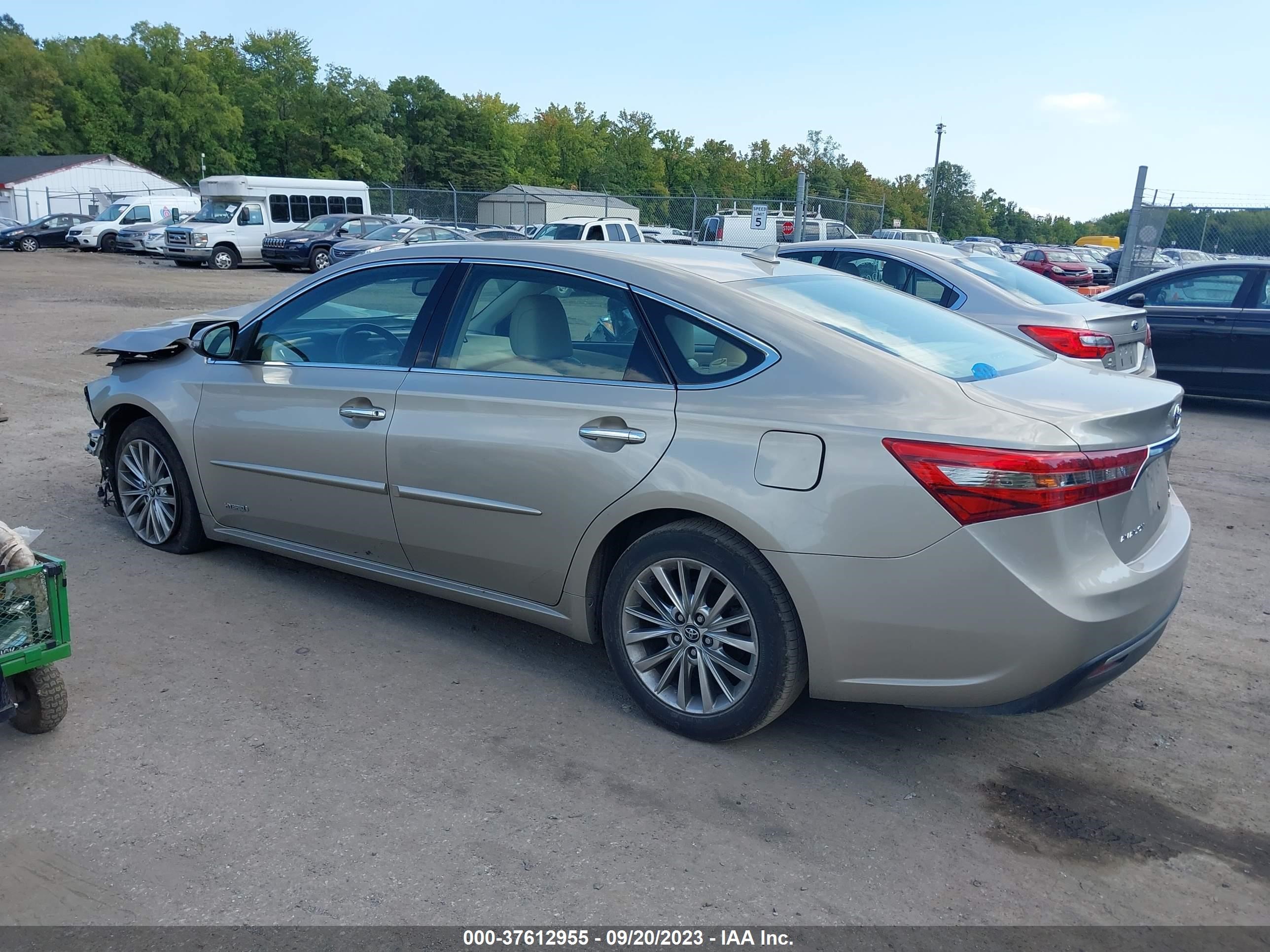 Photo 2 VIN: 4T1BD1EB6GU049151 - TOYOTA AVALON 