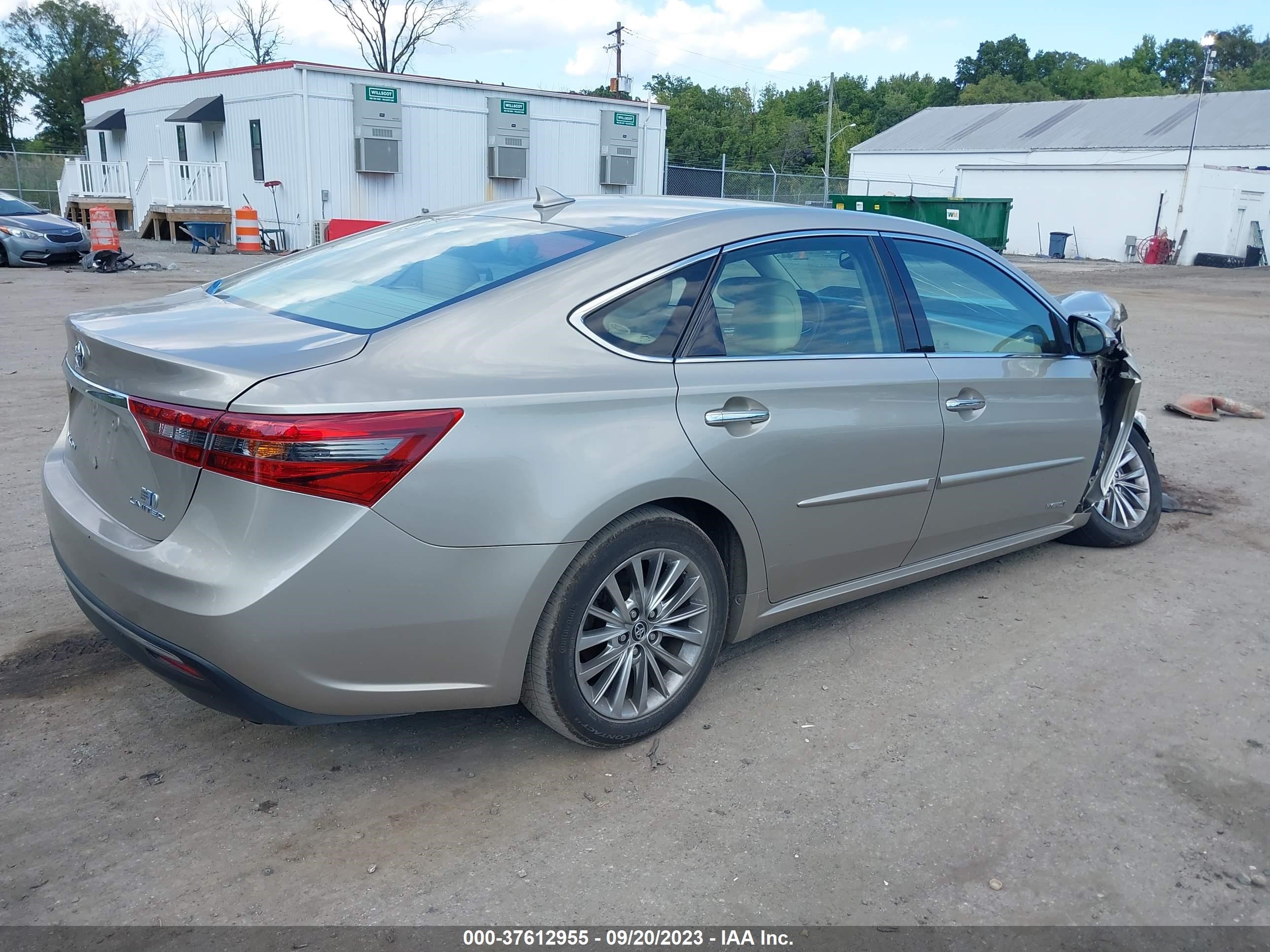 Photo 3 VIN: 4T1BD1EB6GU049151 - TOYOTA AVALON 