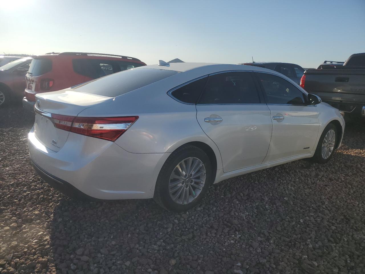 Photo 2 VIN: 4T1BD1EB7DU012816 - TOYOTA AVALON 