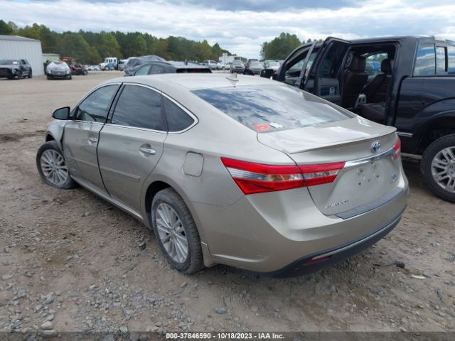 Photo 2 VIN: 4T1BD1EB9FU046937 - TOYOTA AVALON HYBRID 