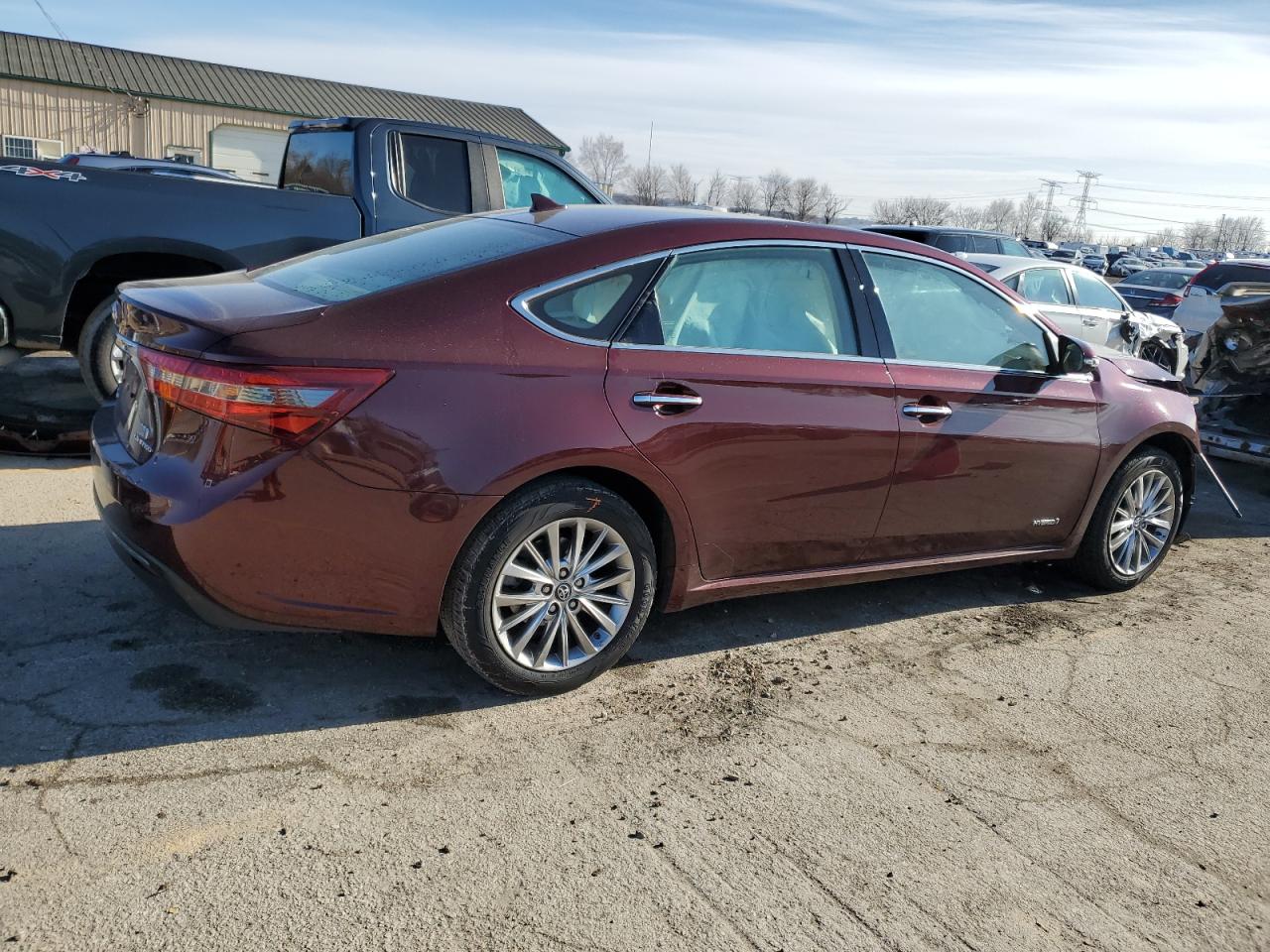 Photo 2 VIN: 4T1BD1EB9JU064511 - TOYOTA AVALON 