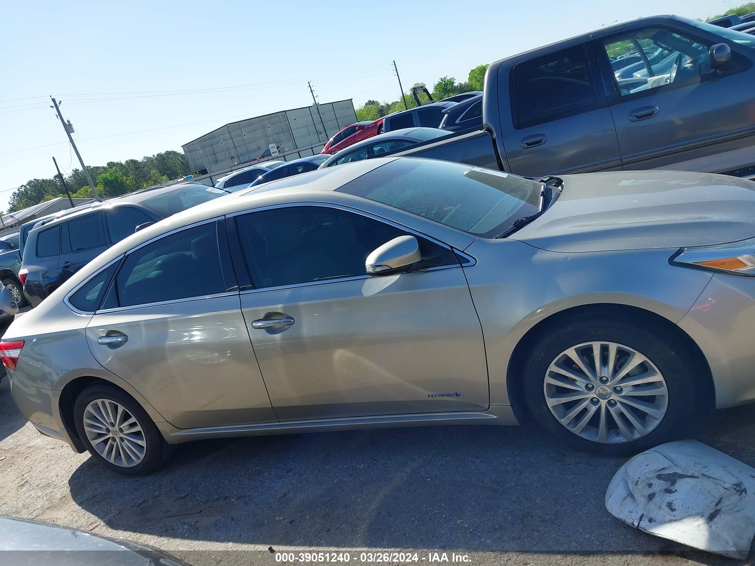 Photo 12 VIN: 4T1BD1EBXFU040015 - TOYOTA AVALON 