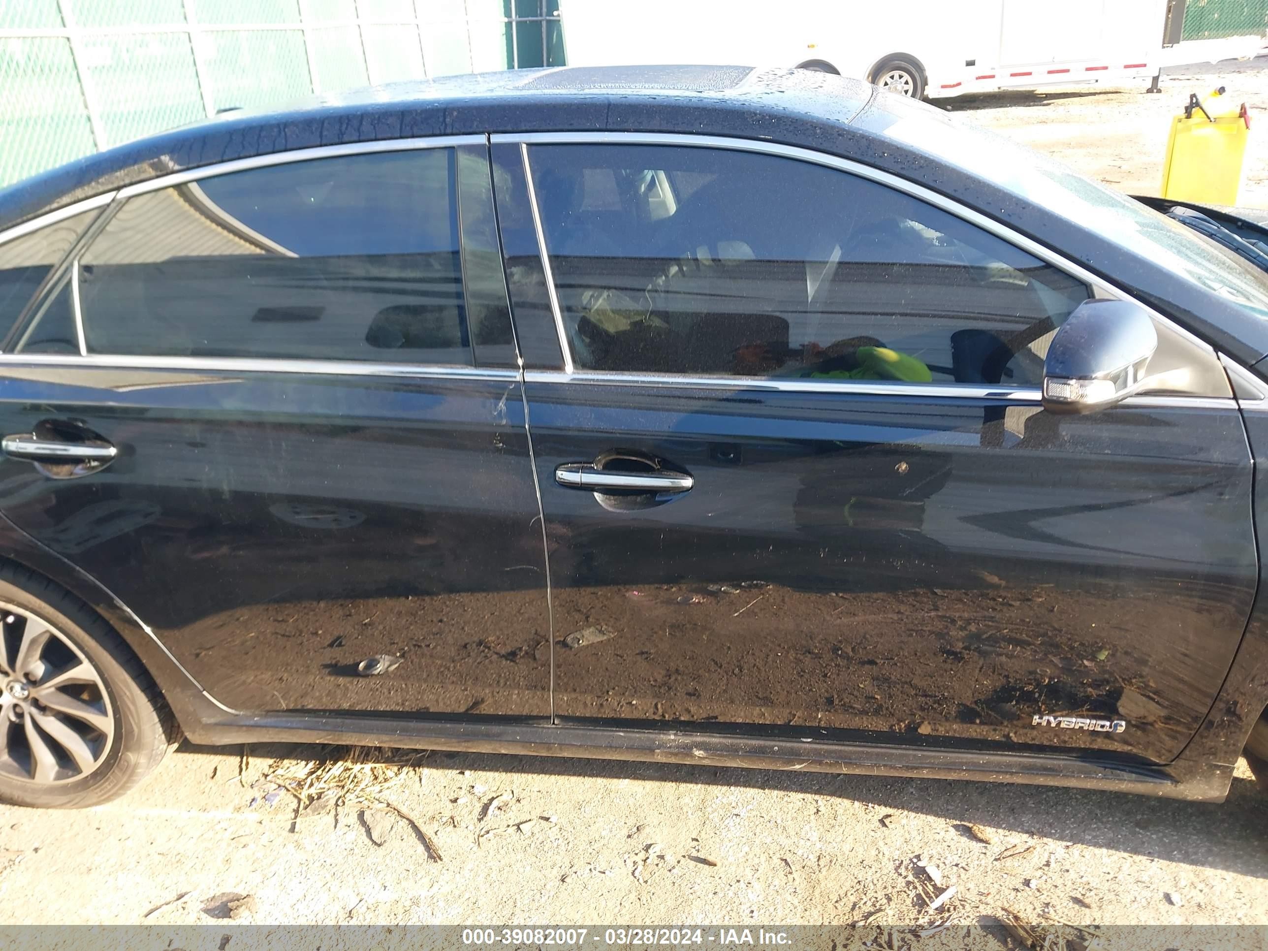 Photo 13 VIN: 4T1BD1EBXGU049007 - TOYOTA AVALON 