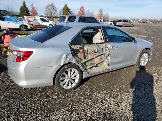 Photo 2 VIN: 4T1BD1FK0CU052829 - TOYOTA CAMRY 