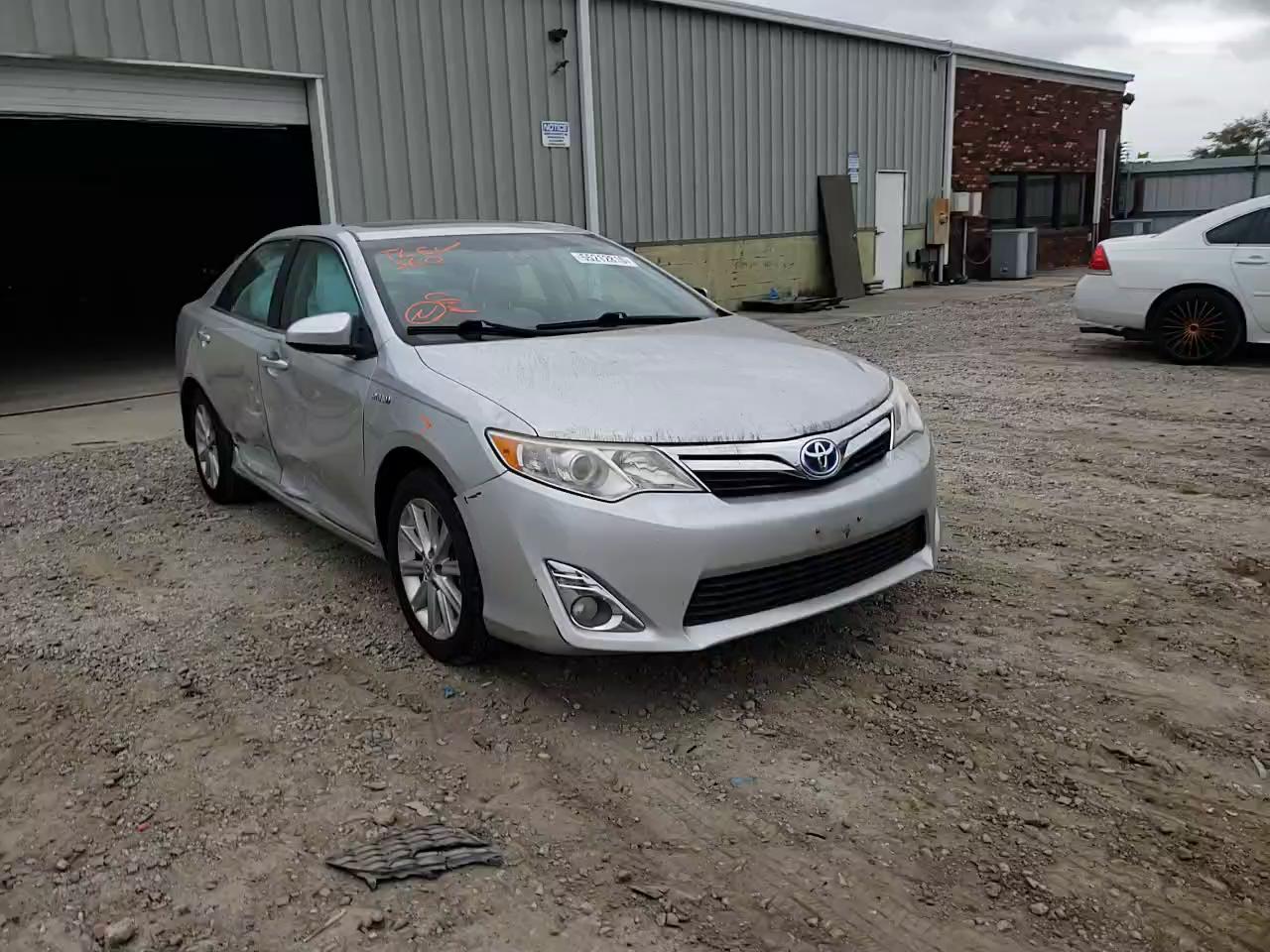 Photo 10 VIN: 4T1BD1FK1CU033903 - TOYOTA CAMRY HYBR 