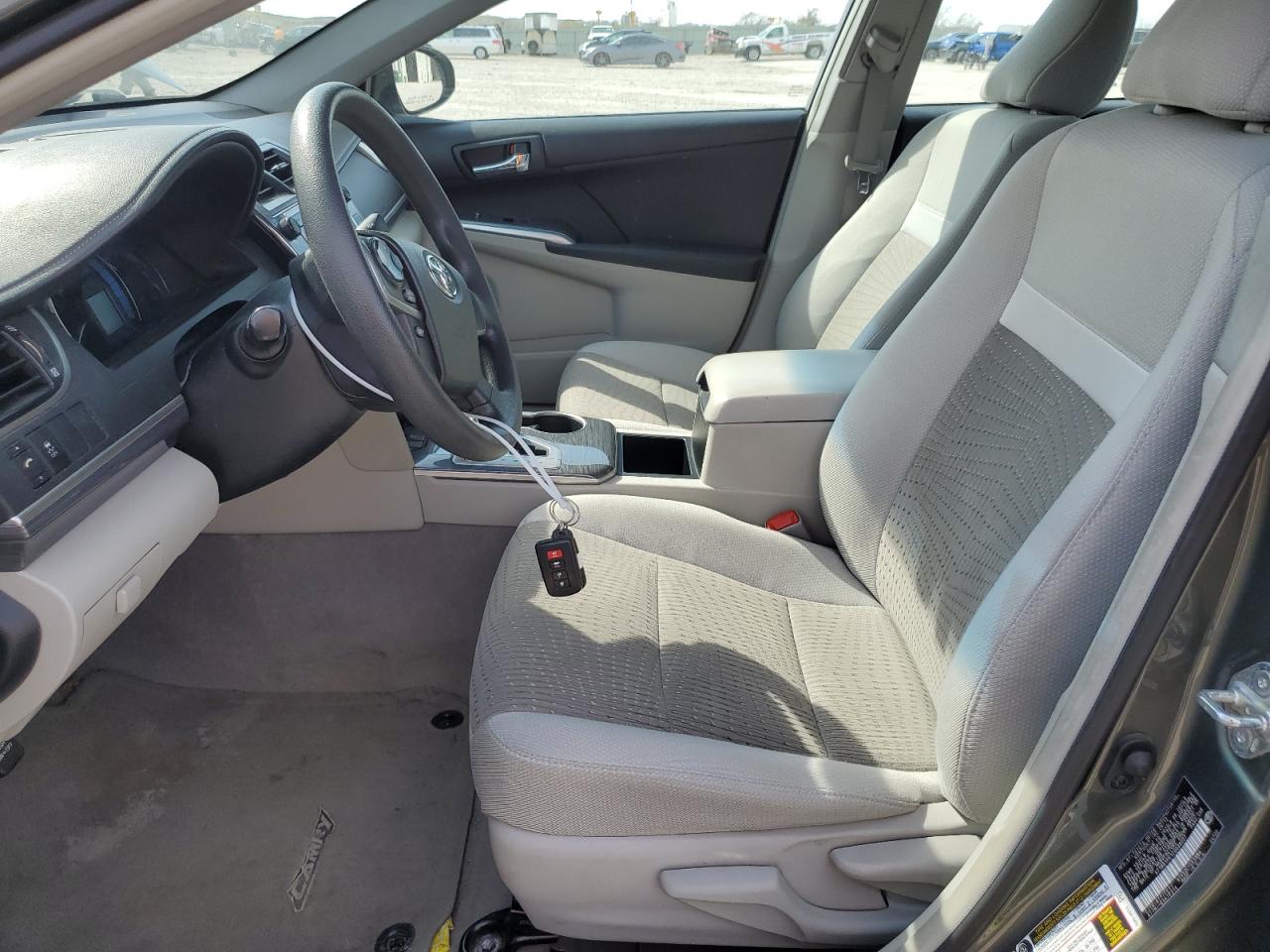 Photo 6 VIN: 4T1BD1FK1CU038227 - TOYOTA CAMRY 