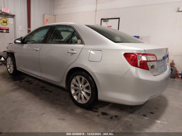 Photo 2 VIN: 4T1BD1FK1CU041841 - TOYOTA CAMRY 