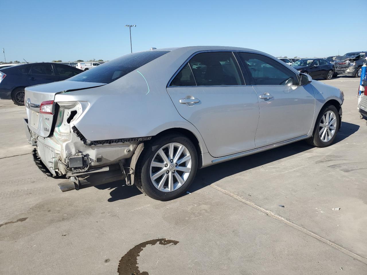 Photo 2 VIN: 4T1BD1FK1DU096341 - TOYOTA CAMRY 