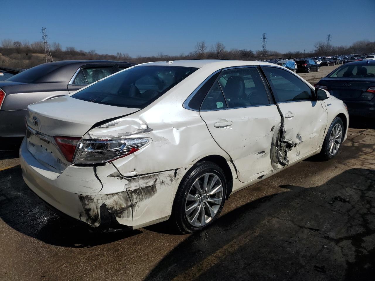 Photo 2 VIN: 4T1BD1FK1FU150398 - TOYOTA CAMRY 