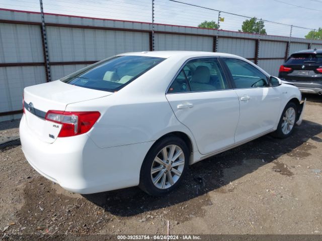 Photo 3 VIN: 4T1BD1FK2CU060527 - TOYOTA CAMRY HYBRID 