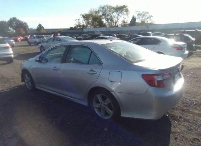 Photo 2 VIN: 4T1BD1FK2EU120888 - TOYOTA CAMRY 