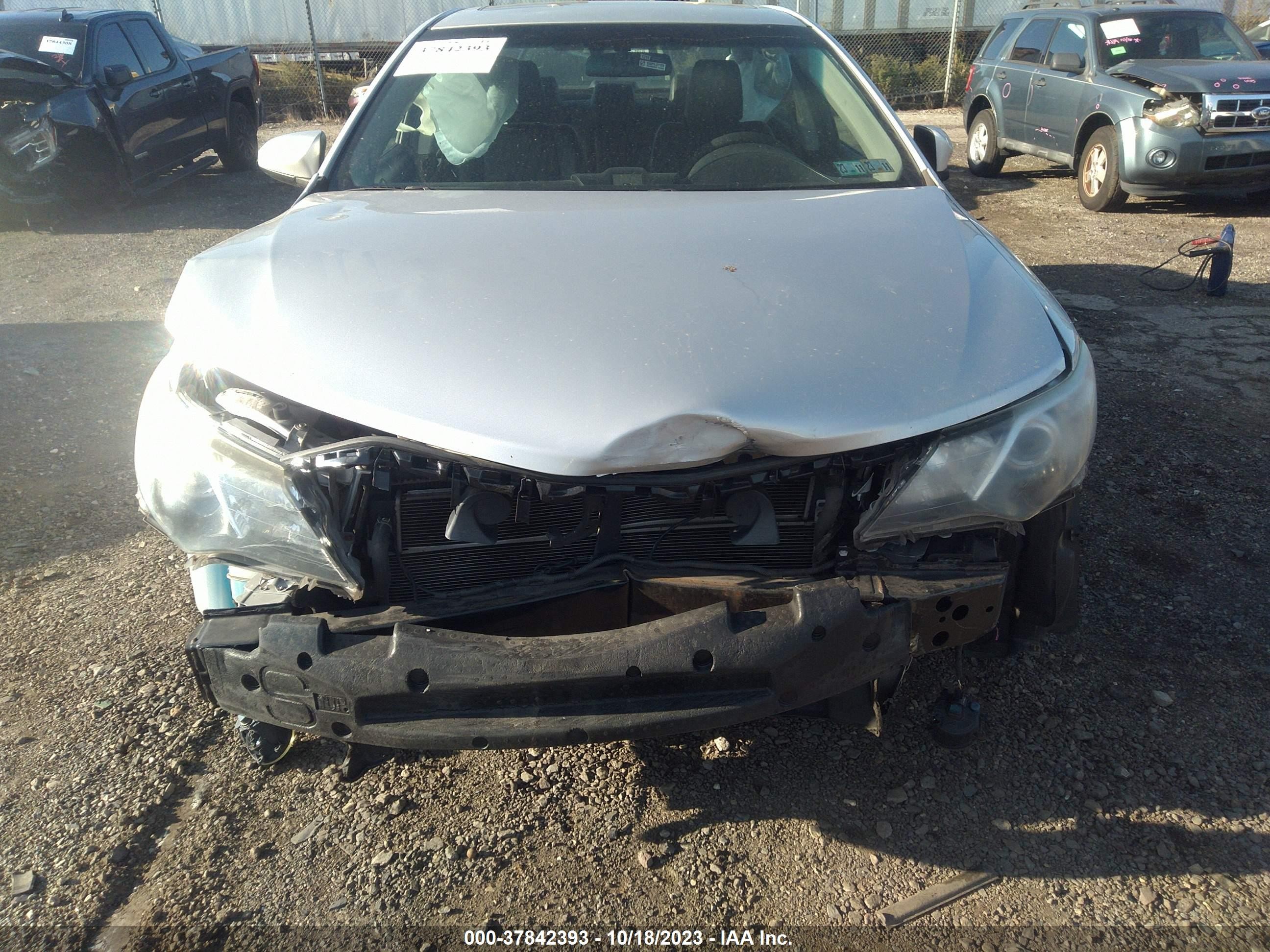 Photo 5 VIN: 4T1BD1FK2EU120888 - TOYOTA CAMRY 