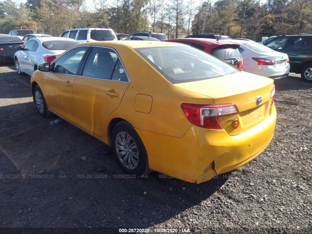 Photo 2 VIN: 4T1BD1FK2EU132247 - TOYOTA CAMRY HYBRID 