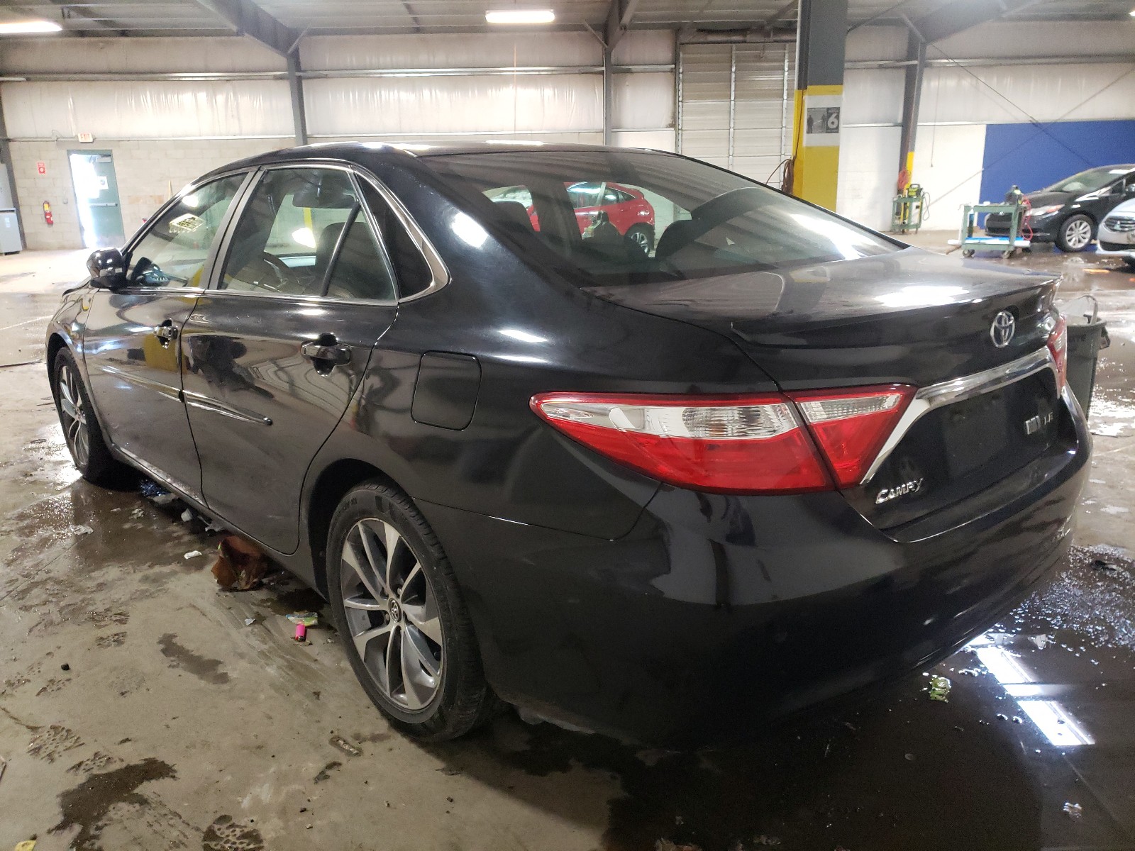 Photo 2 VIN: 4T1BD1FK2FU155920 - TOYOTA CAMRY HYBR 