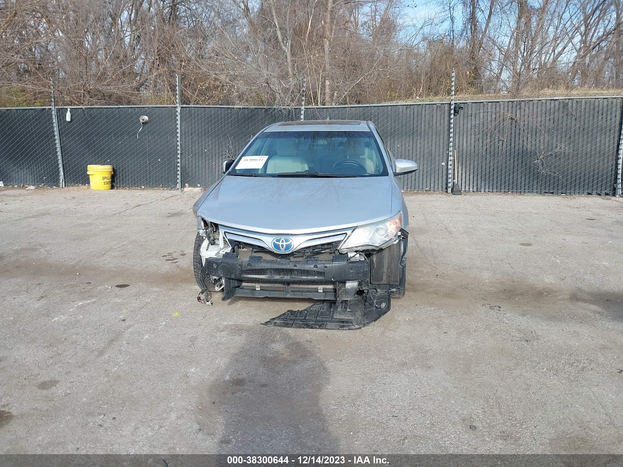 Photo 5 VIN: 4T1BD1FK3CU031490 - TOYOTA CAMRY 