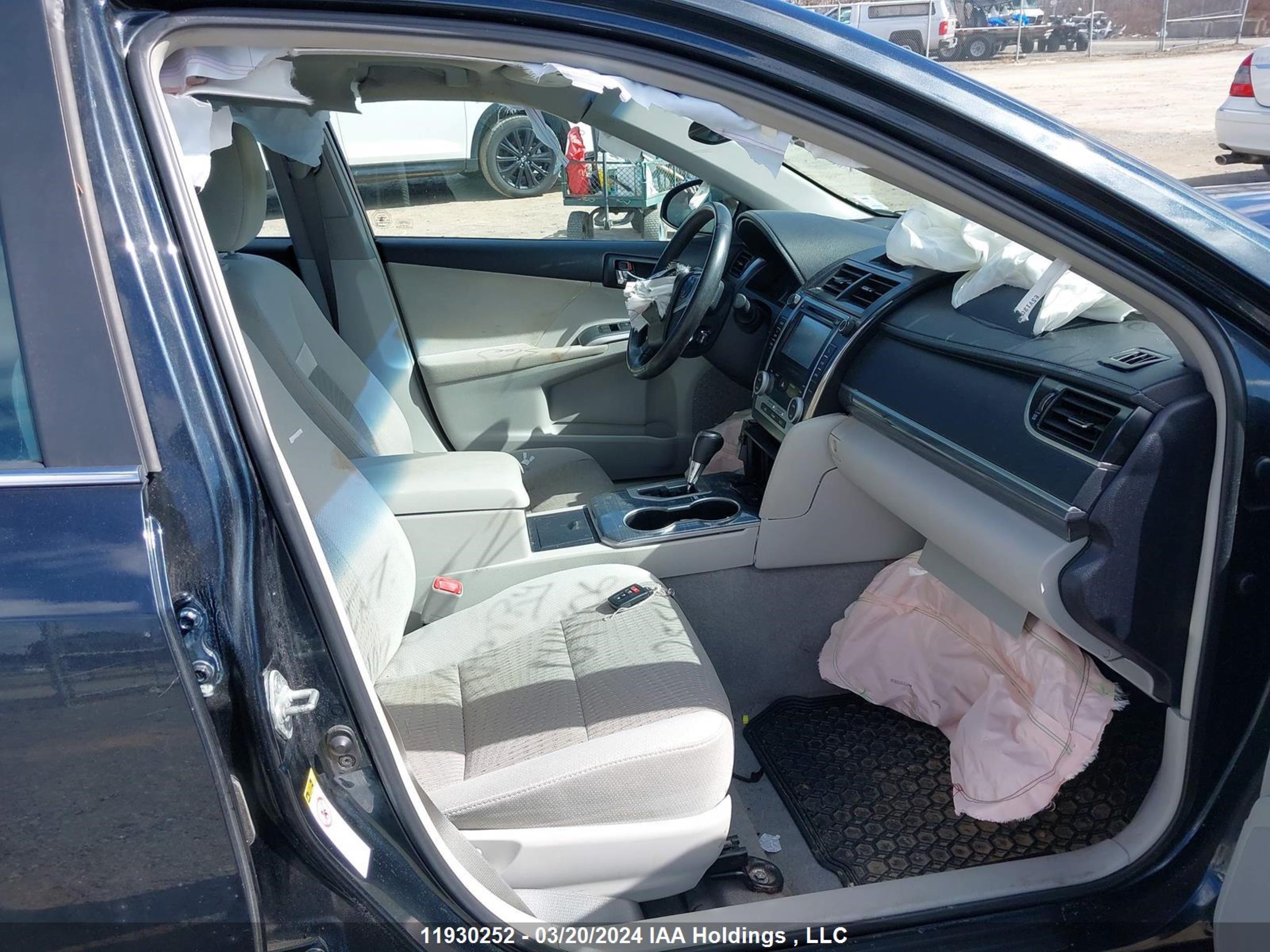 Photo 4 VIN: 4T1BD1FK3CU044806 - TOYOTA CAMRY 