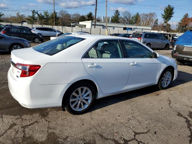 Photo 2 VIN: 4T1BD1FK4CU041459 - TOYOTA CAMRY 