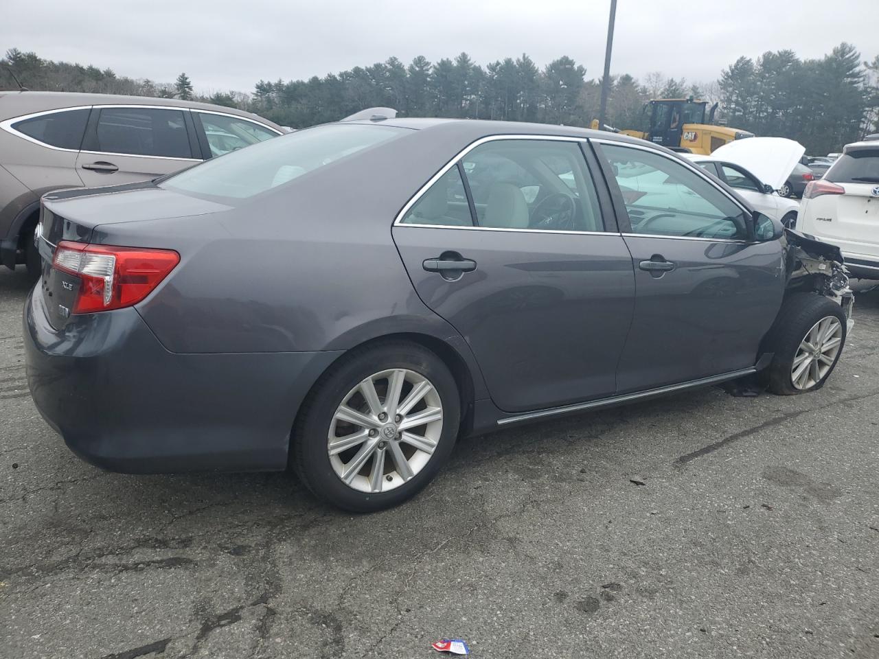 Photo 2 VIN: 4T1BD1FK4DU091828 - TOYOTA CAMRY 