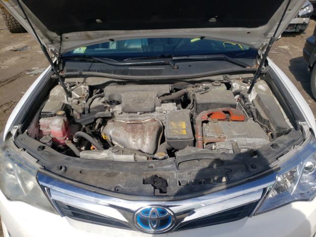 Photo 6 VIN: 4T1BD1FK4EU115725 - TOYOTA CAMRY HYBR 