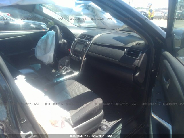 Photo 4 VIN: 4T1BD1FK4FU174985 - TOYOTA CAMRY HYBRID 