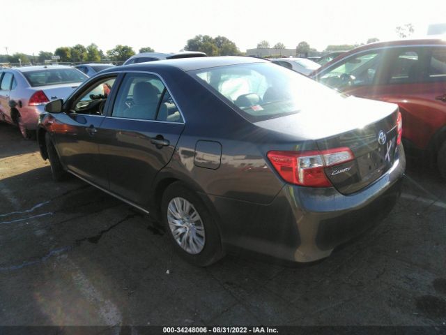 Photo 2 VIN: 4T1BD1FK5CU005277 - TOYOTA CAMRY HYBRID 