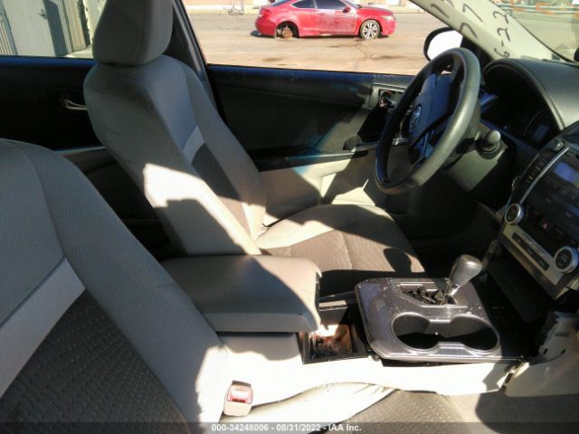 Photo 4 VIN: 4T1BD1FK5CU005277 - TOYOTA CAMRY HYBRID 