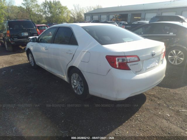 Photo 2 VIN: 4T1BD1FK5CU009085 - TOYOTA CAMRY HYBRID 