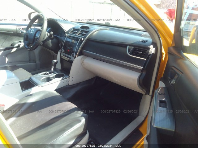 Photo 4 VIN: 4T1BD1FK5CU042247 - TOYOTA CAMRY HYBRID 