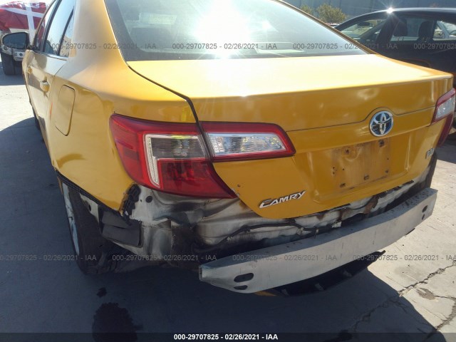 Photo 5 VIN: 4T1BD1FK5CU042247 - TOYOTA CAMRY HYBRID 