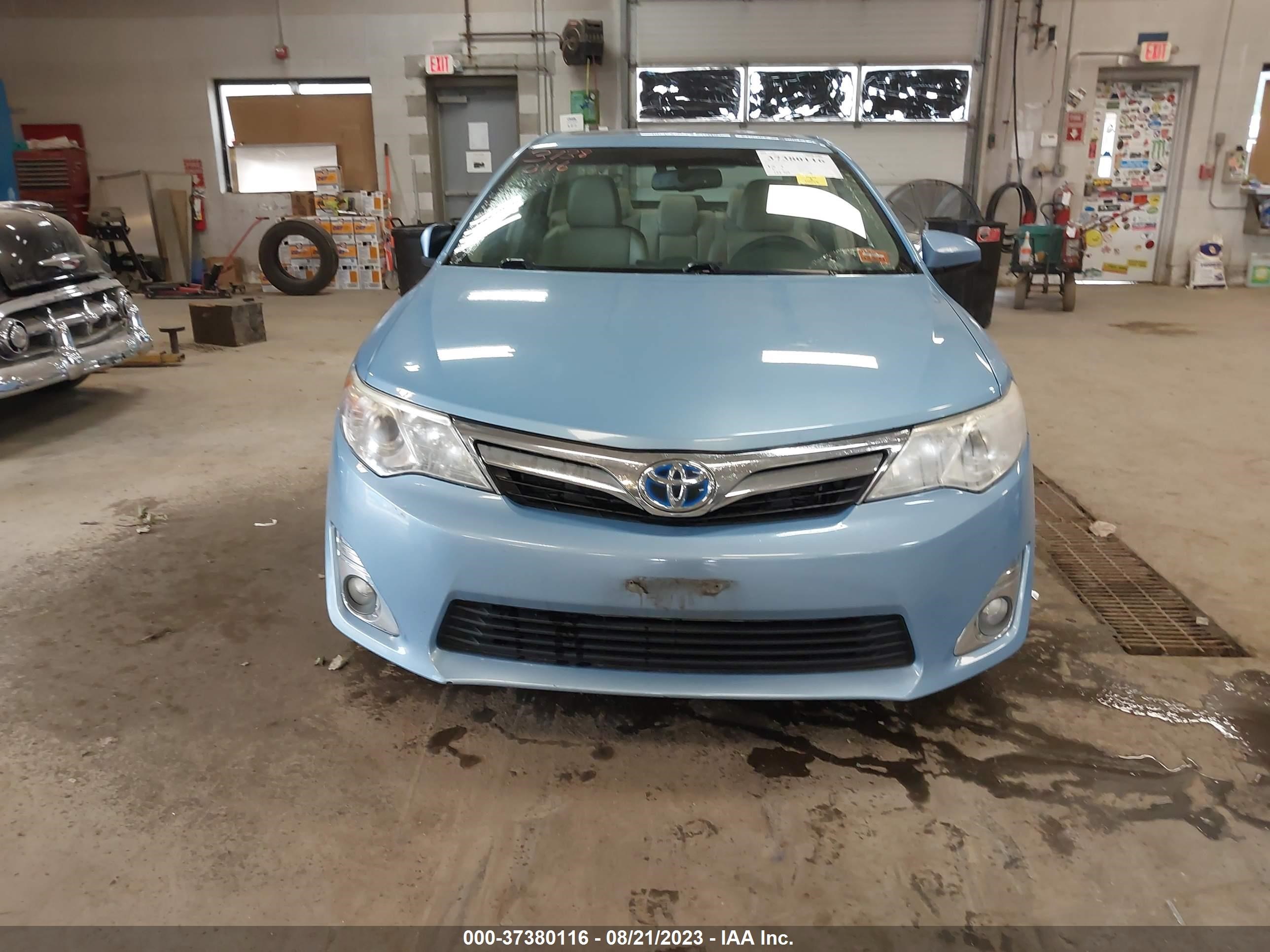 Photo 11 VIN: 4T1BD1FK5CU051854 - TOYOTA CAMRY 