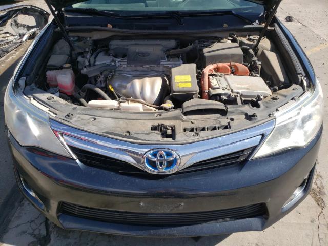 Photo 6 VIN: 4T1BD1FK5CU063471 - TOYOTA CAMRY HYBR 