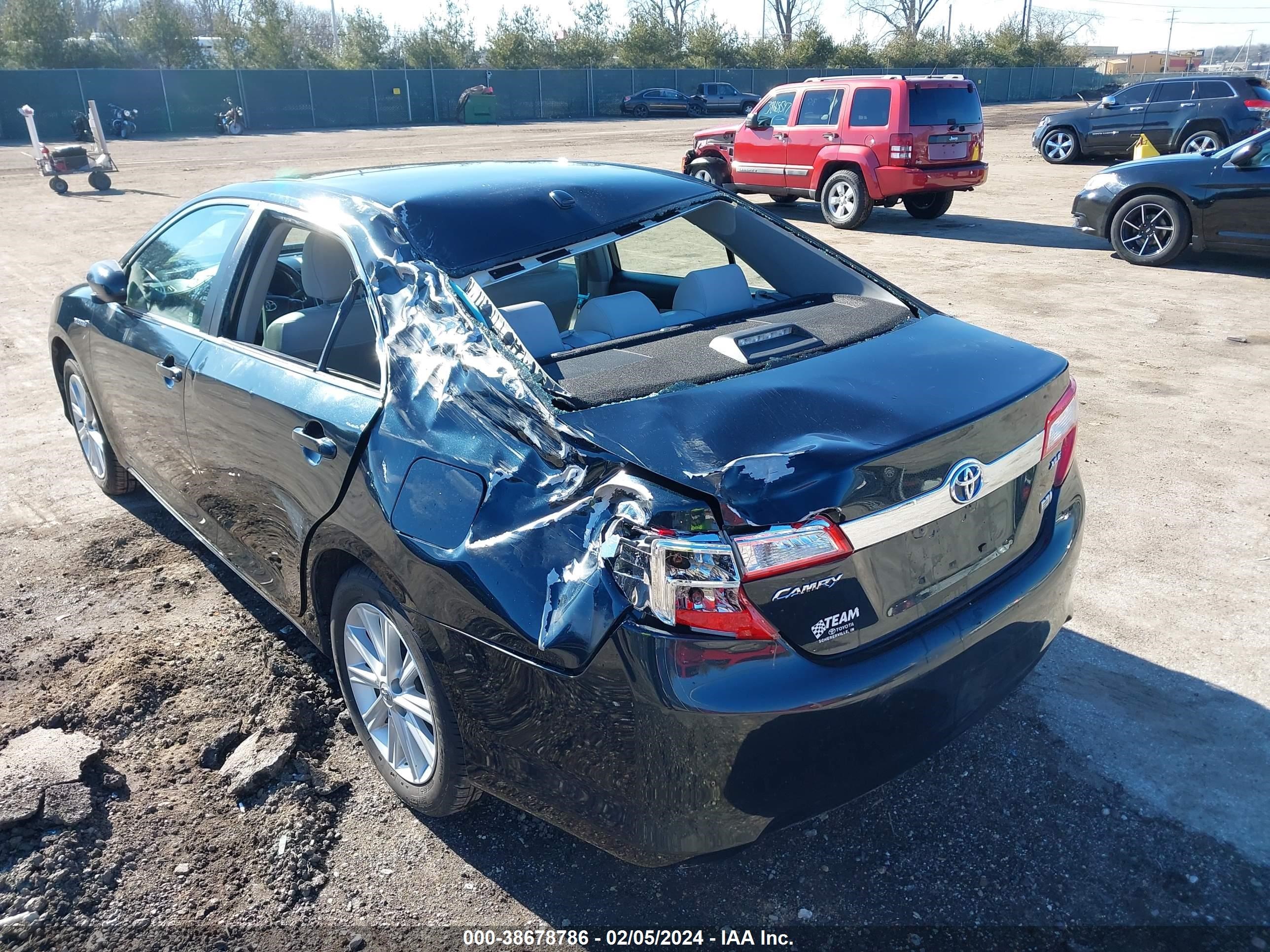 Photo 5 VIN: 4T1BD1FK5DU071927 - TOYOTA CAMRY 