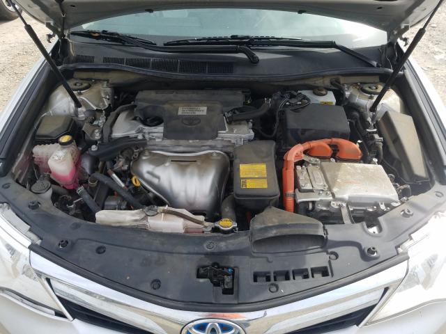 Photo 6 VIN: 4T1BD1FK5DU081146 - TOYOTA CAMRY HYBR 