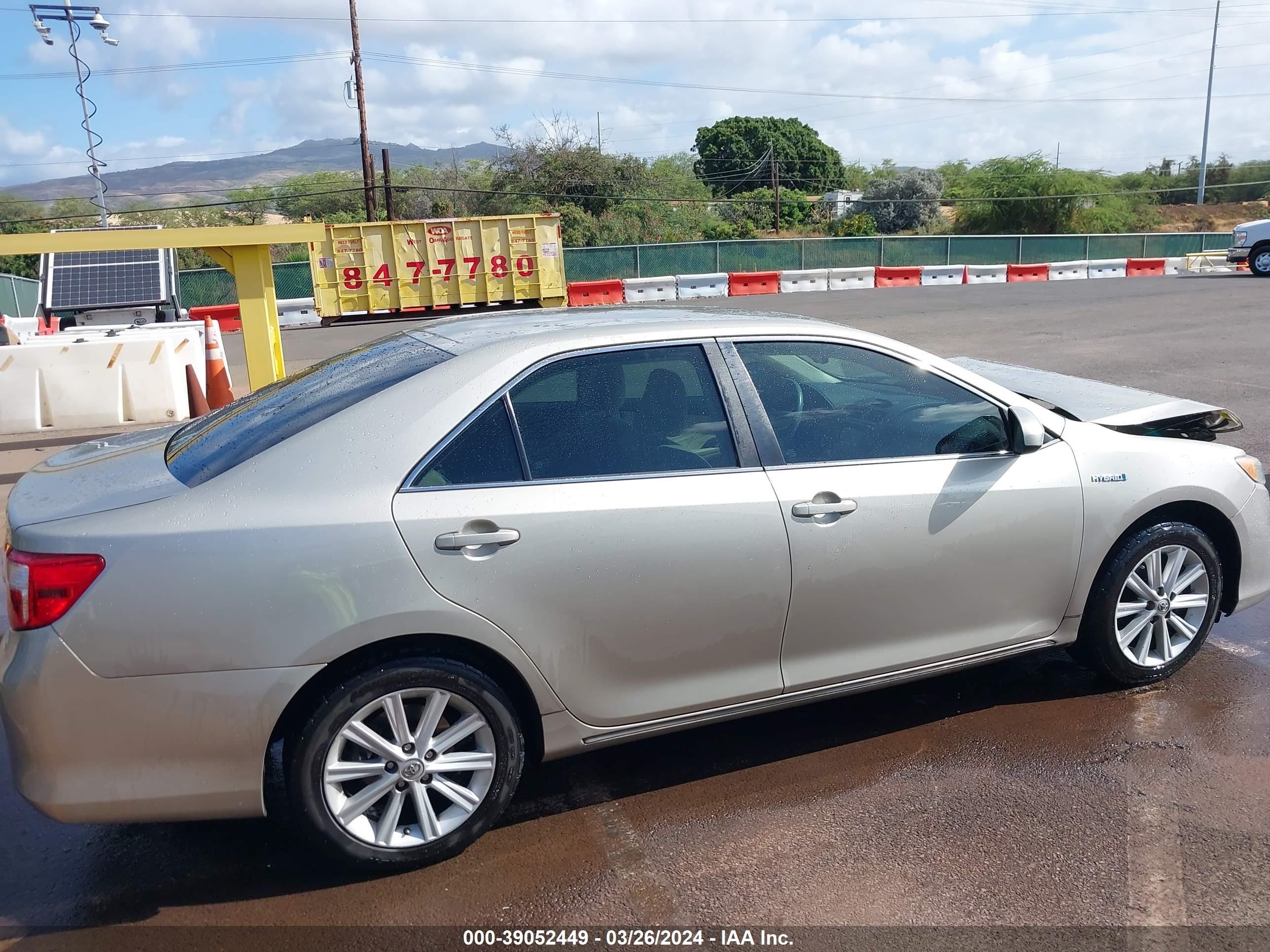 Photo 12 VIN: 4T1BD1FK5EU126071 - TOYOTA CAMRY 